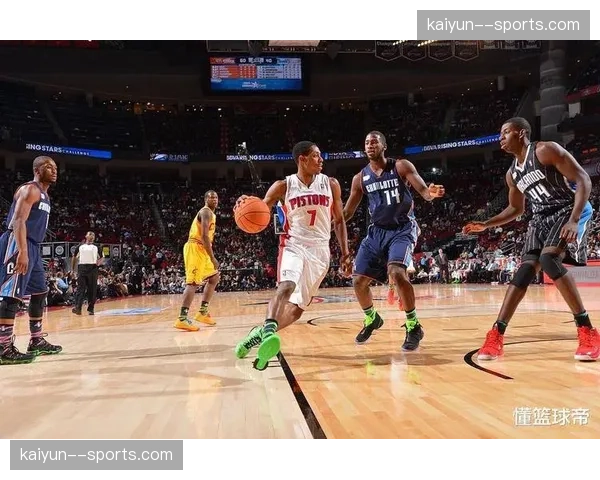 魔术黄蜂热火附加赛争夺 三队战绩接近最后阶段需全力冲刺